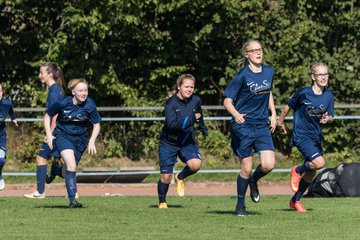 Bild 13 - B-Juniorinnen Krummesser SV - SV Henstedt Ulzburg : Ergebnis: 0:3